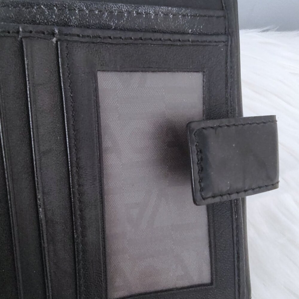 Salvatore Ferragamo patent leather Vara bow small wallet EUC - Picture 5 of 7